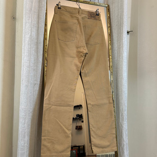 Levis pants