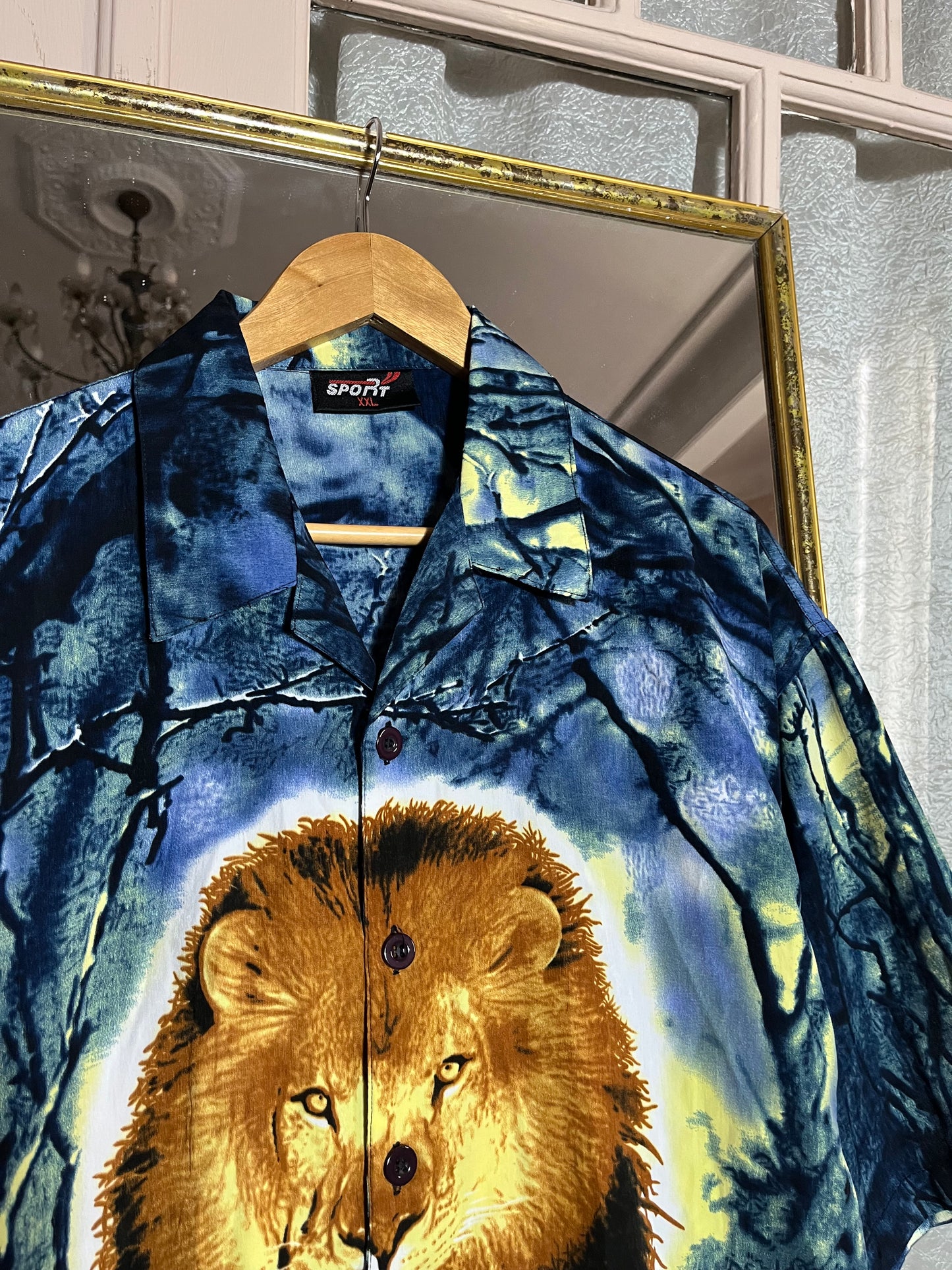 Lion shirt