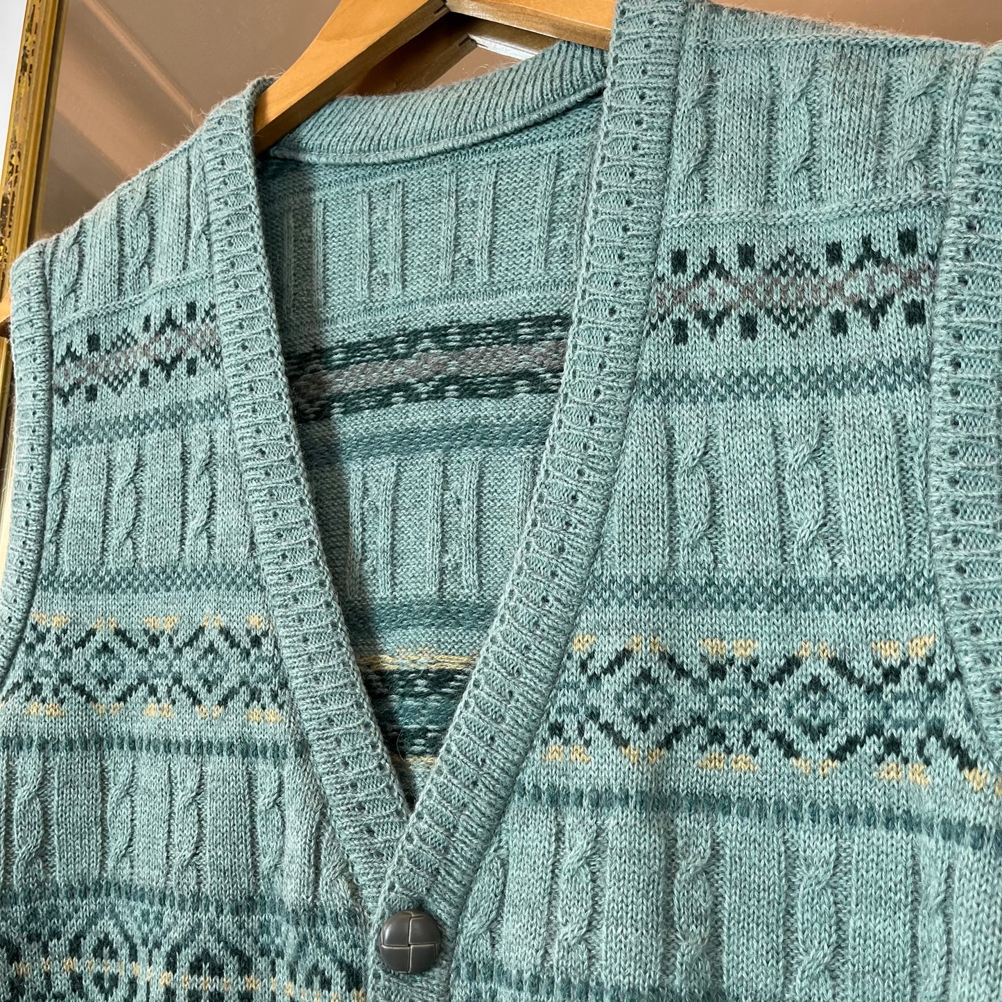 Patterned vest