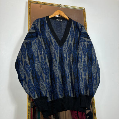 V neck sweater