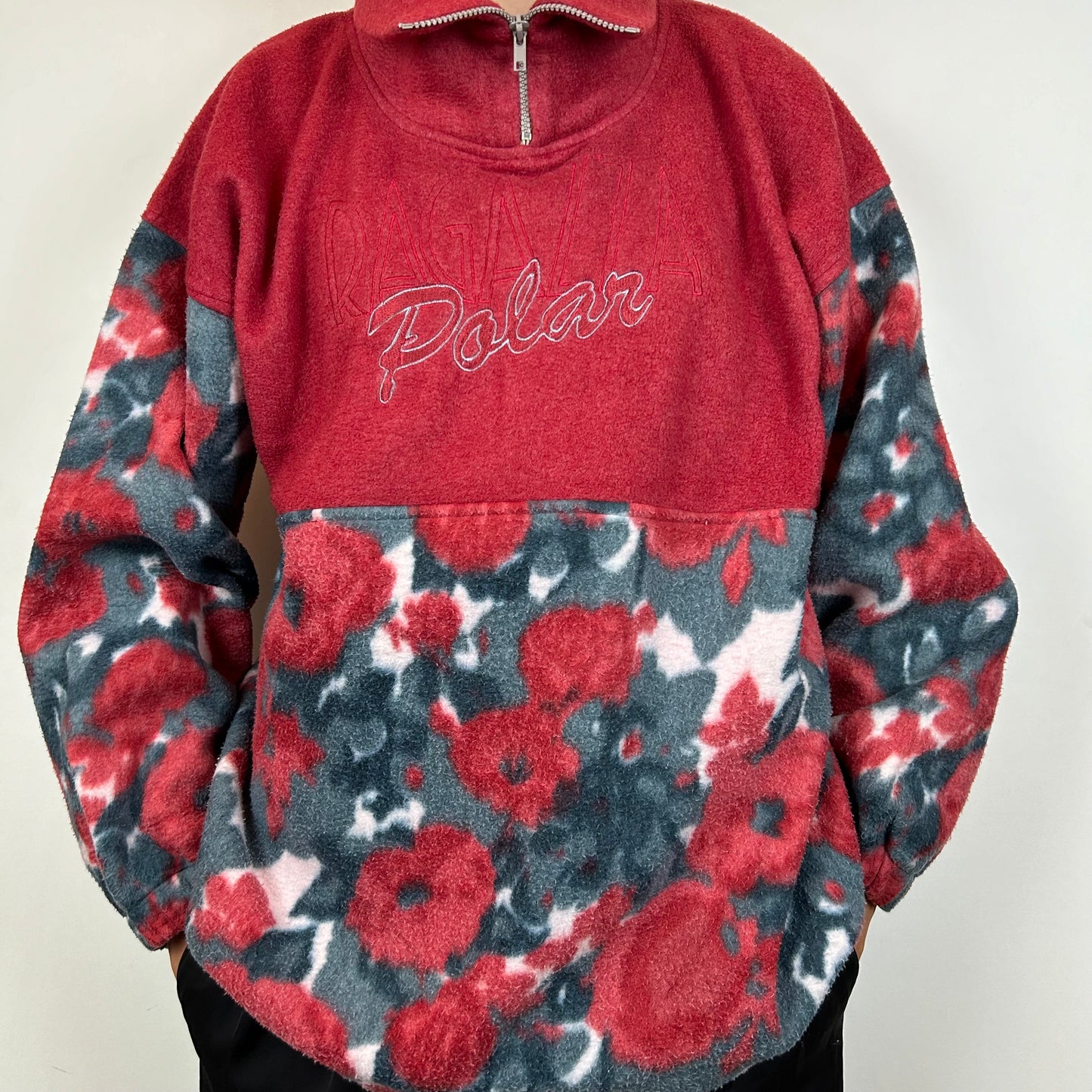 Roses fleece