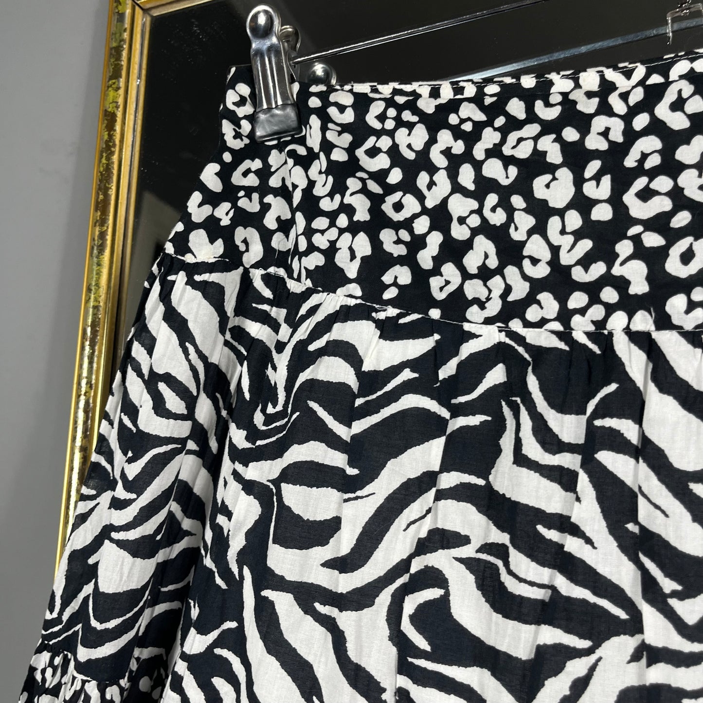 Patterned maxi skirt