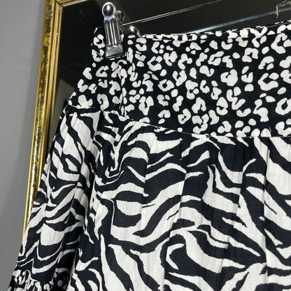 Patterned maxi skirt