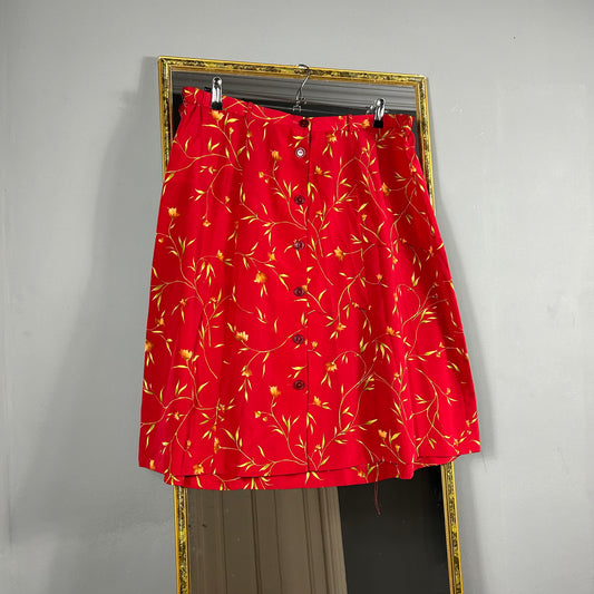 Buttoned skirt