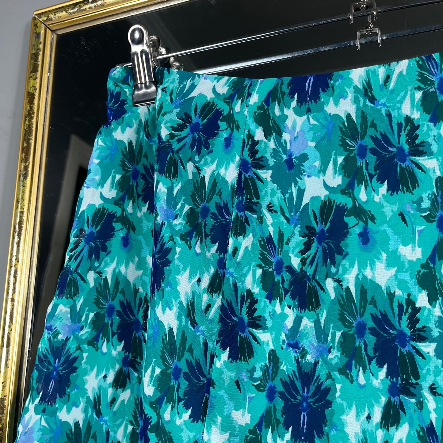 Flower patterned skirt