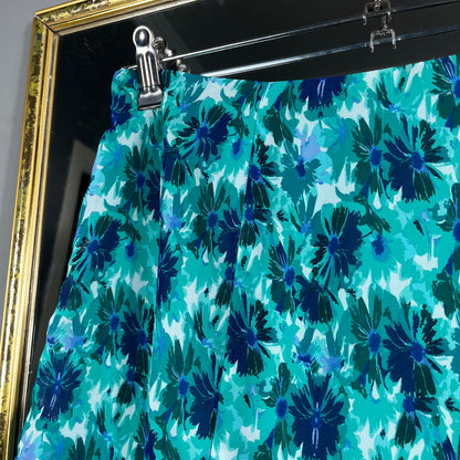 Flower patterned skirt