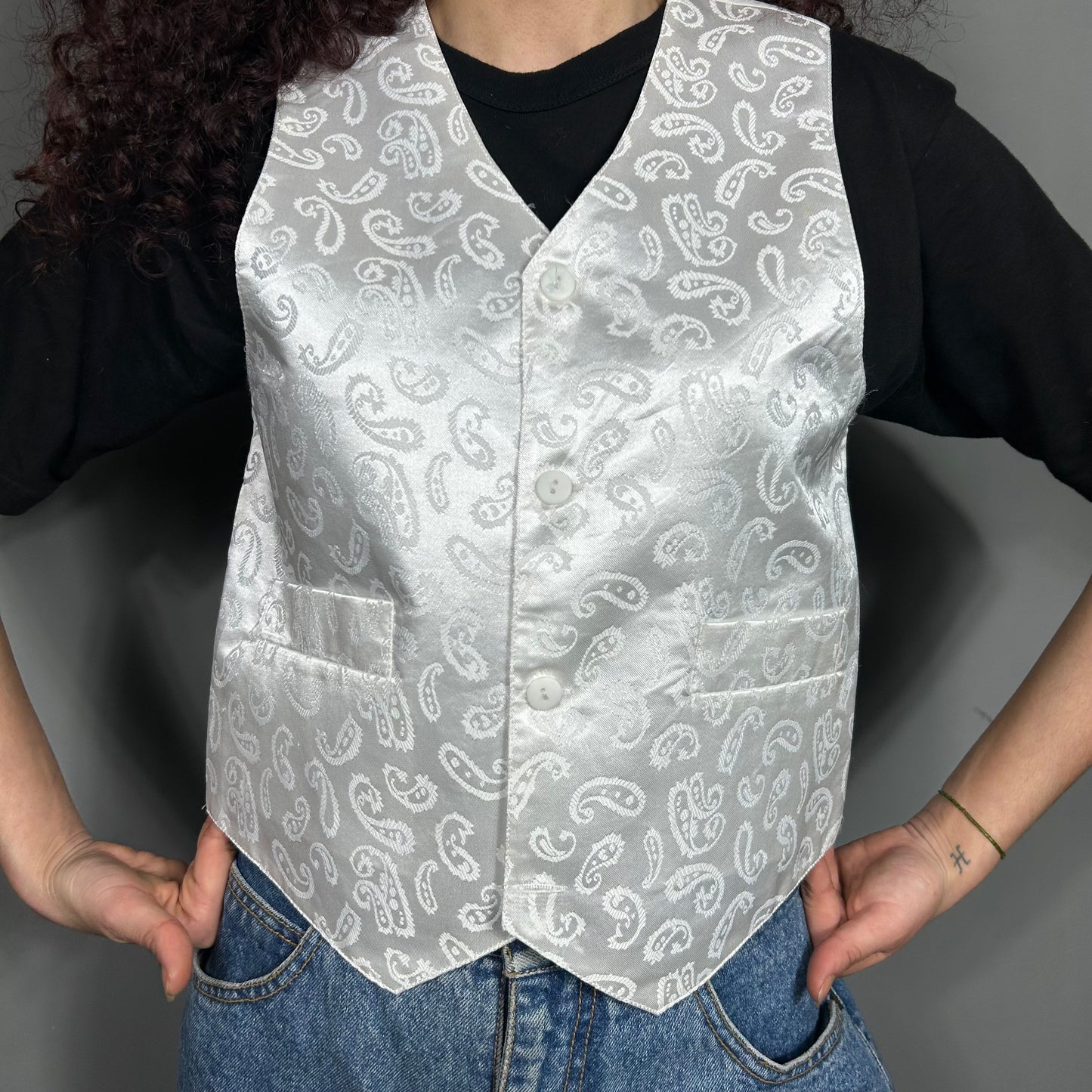 Silk vest