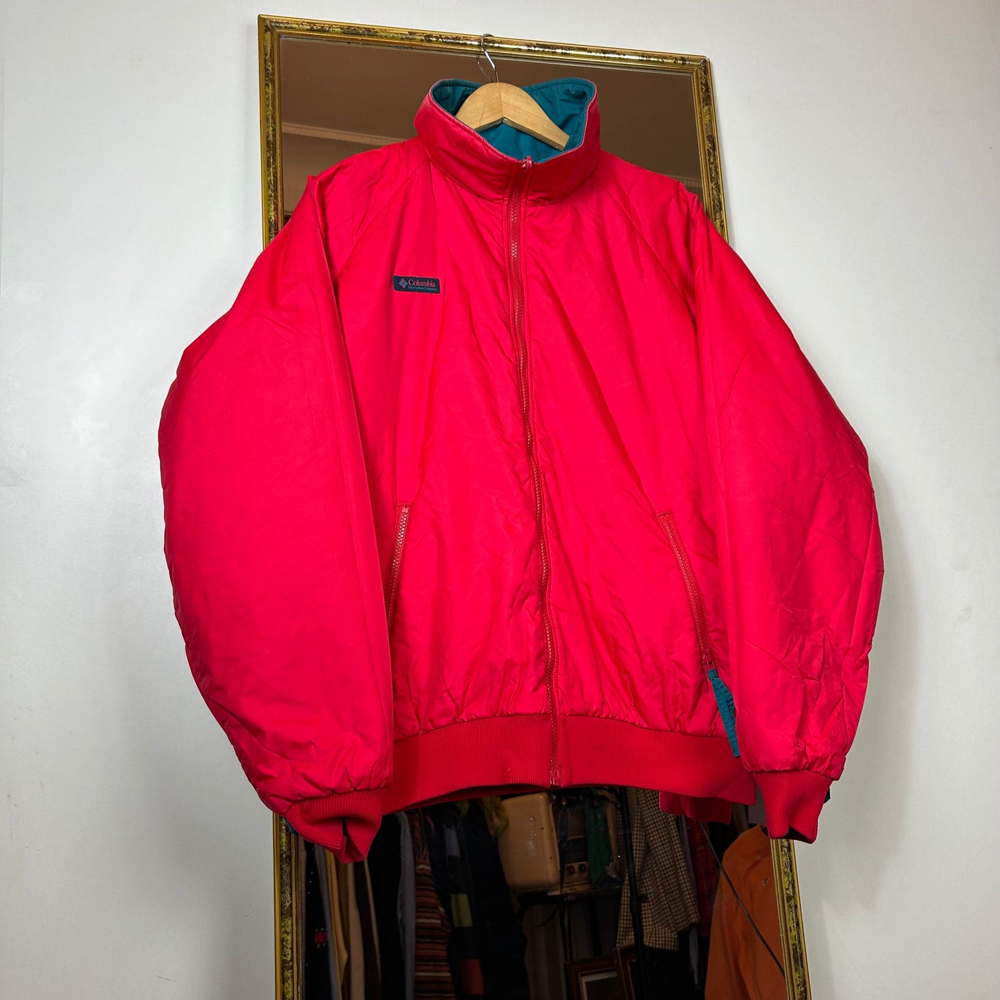 Columbia reversible bomber