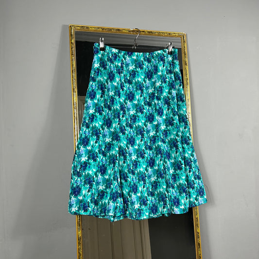 Flower patterned skirt