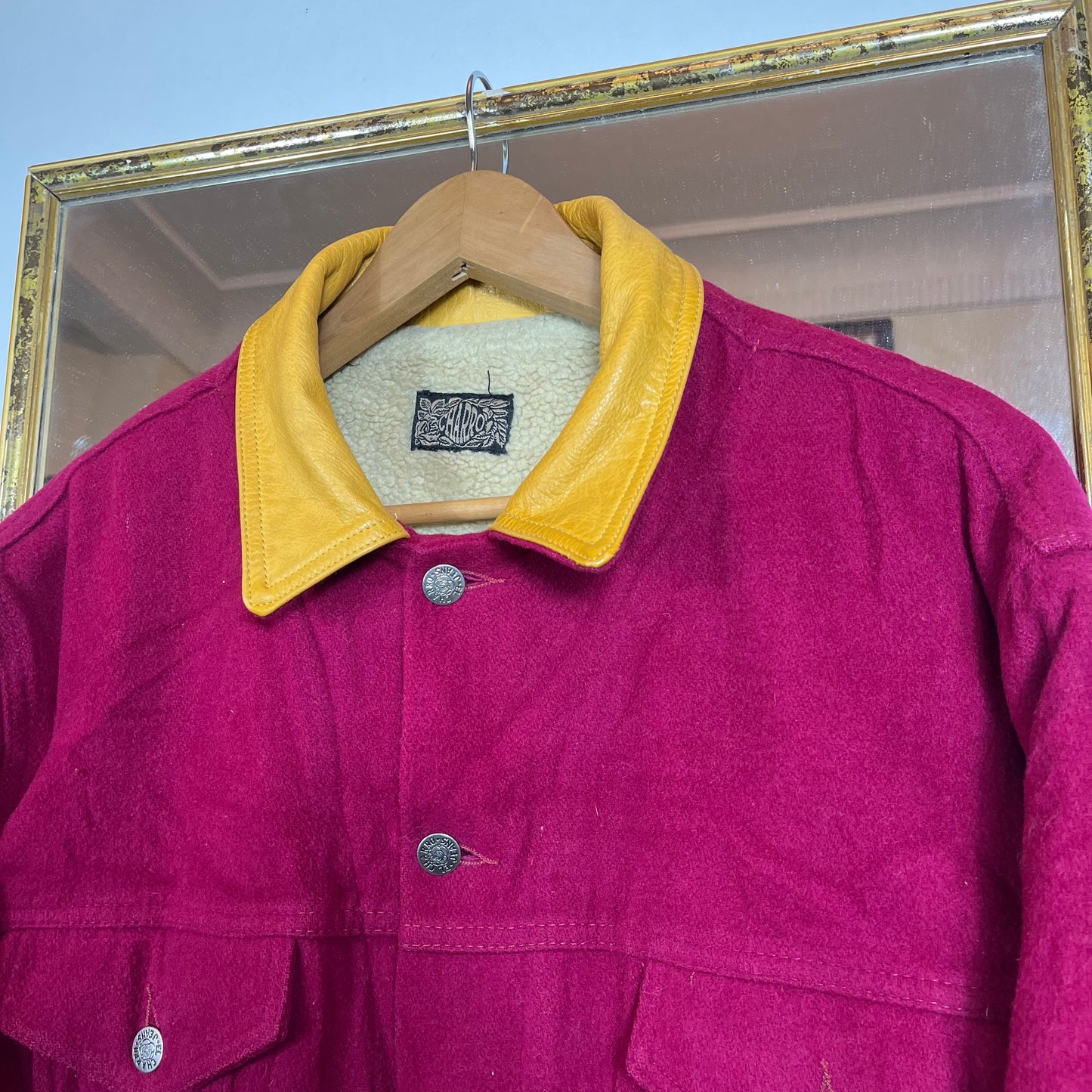 Felt jacket with leather collar