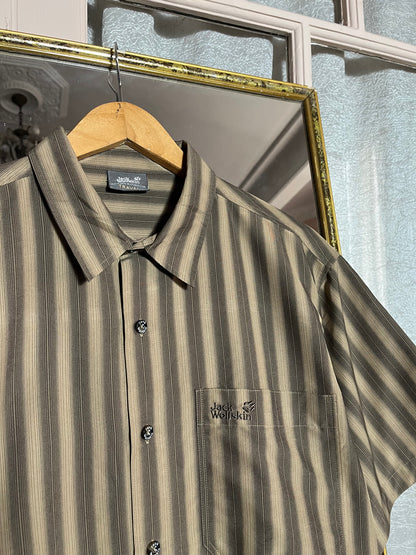 Jack Wolfskin shirt