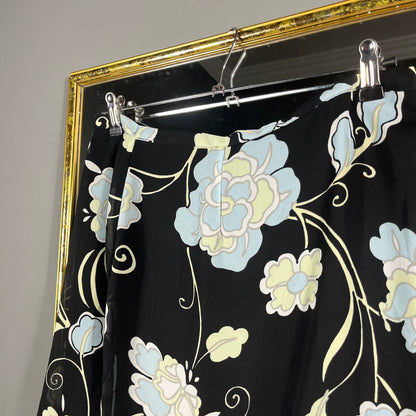 Flower patterned skirt