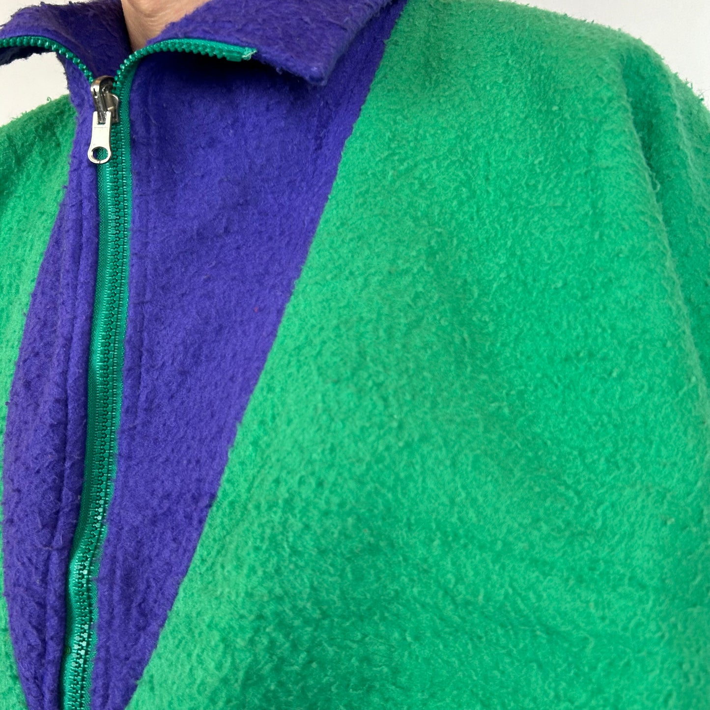 Reversible fleece jacket