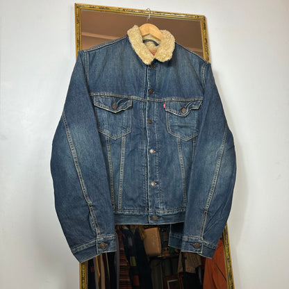 Levis sherpa denim jacket