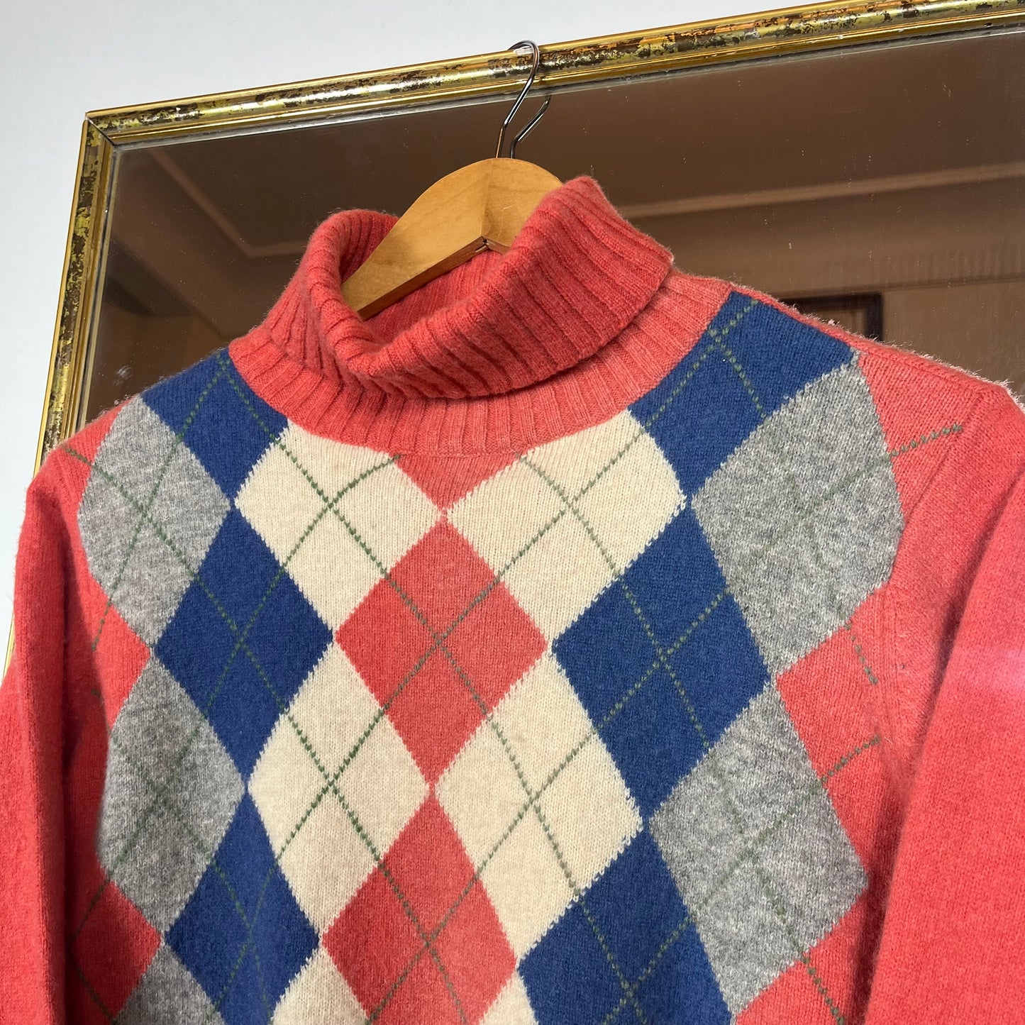 Turtle neck sweater