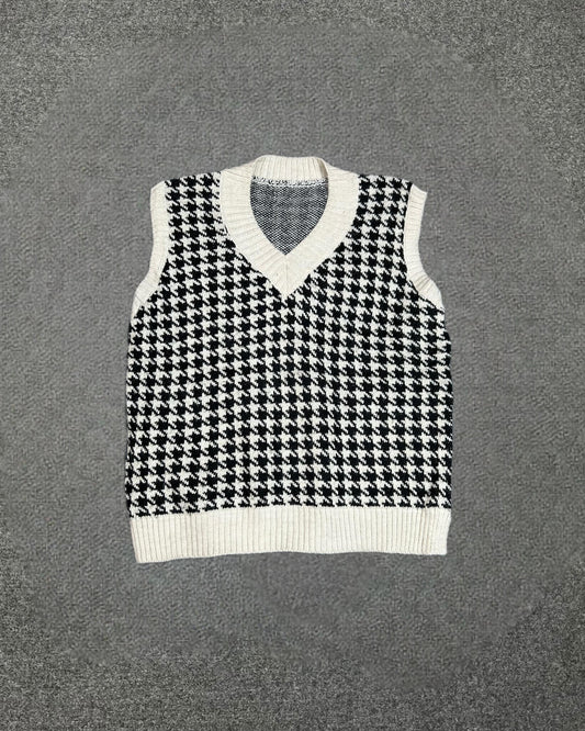 Houndstooth patterned vest